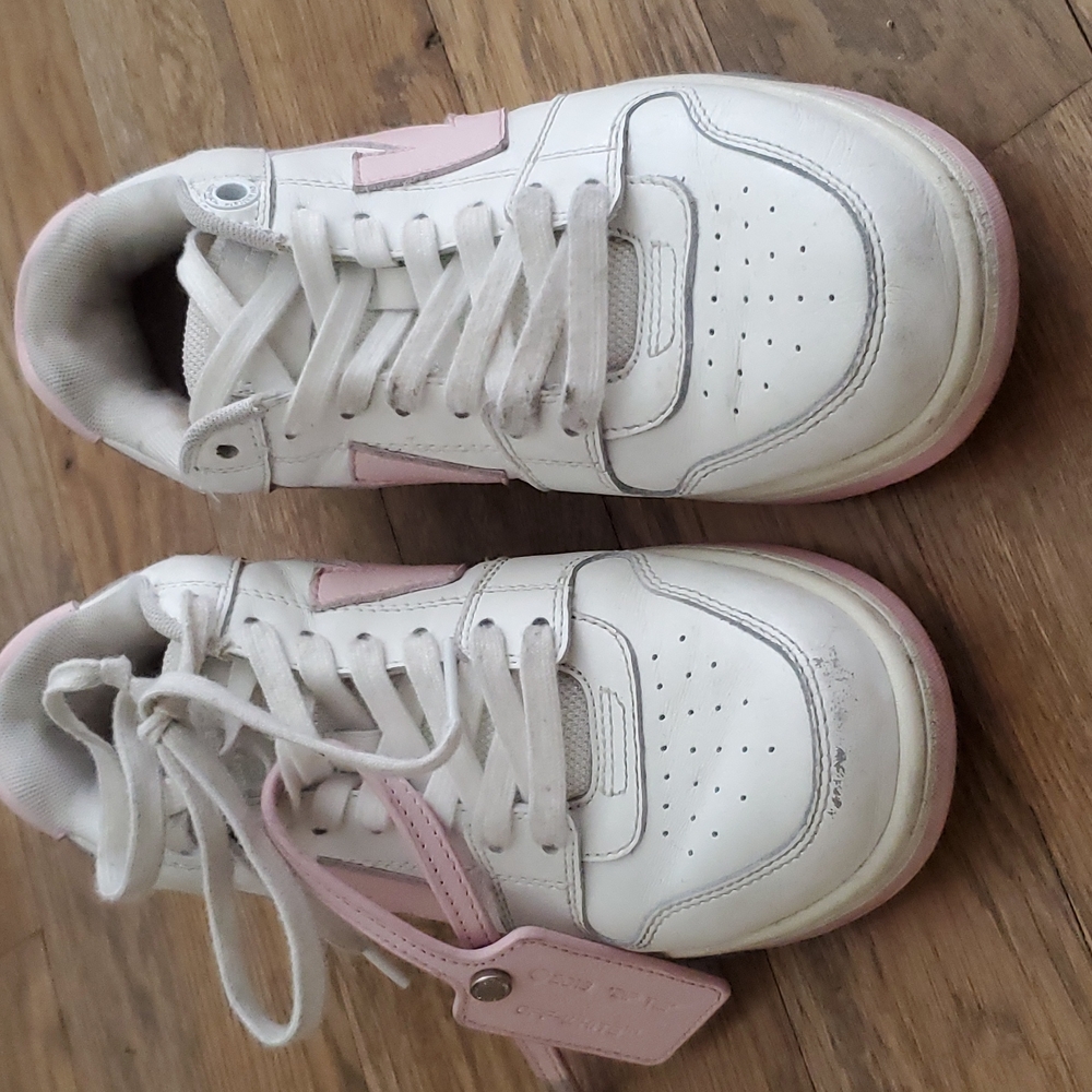 Pink/white leather Out of Office low-top sneakers